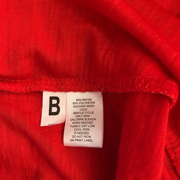 Ann Taylor Red Smocked 3/4 Sleeve Tee Shirt Blouse - Picture 6 of 6